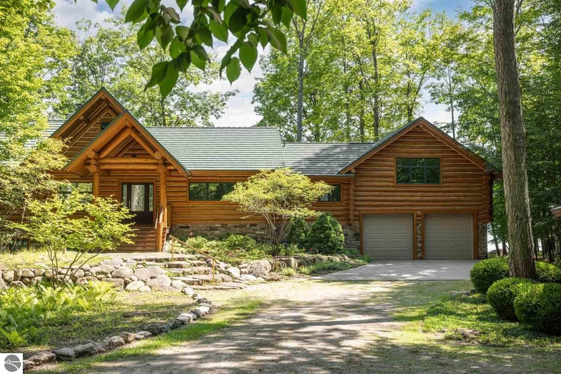 House in Cedar, Michigan, United States 5 - 18606567