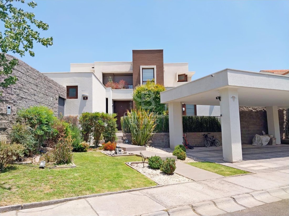 House in Lo Barnechea, Santiago Metropolitan Region, Chile 1 - 18606571
