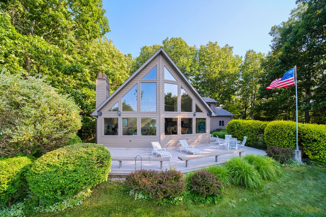 House in Onekama, Michigan, United States 3 - 18606117