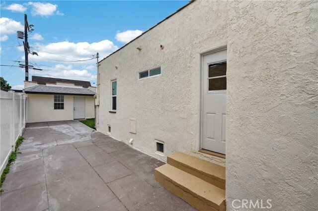 Los Angeles, California, United States 2 - 18606120