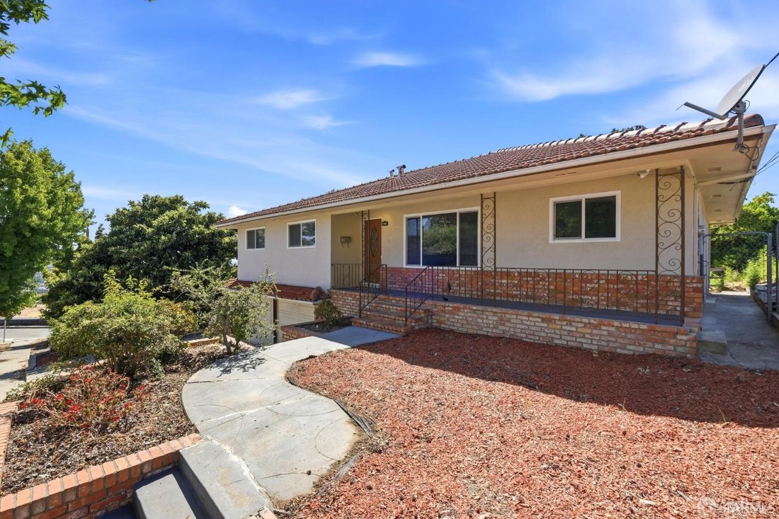 House in Hayward, California, United States 3 - 18606002