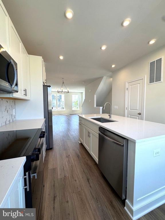 Townhouse in Woodbridge, Virginia, United States 2 - 18605858