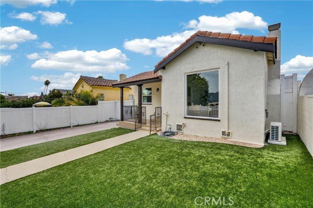 Los Angeles, California, United States 5 - 18606120