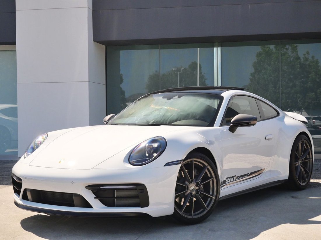 Coupe in Thousand Oaks, CA, United States 3 - 18606635