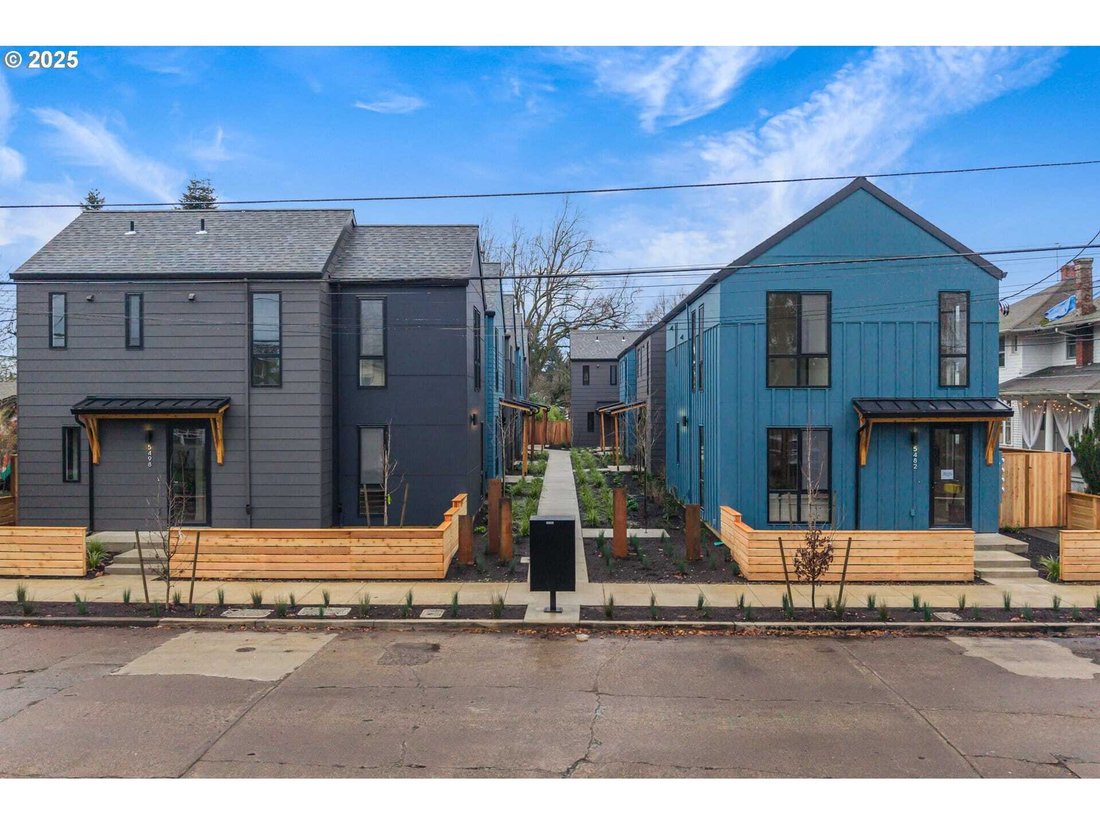 House in Portland, Oregon, United States 1 - 18605267