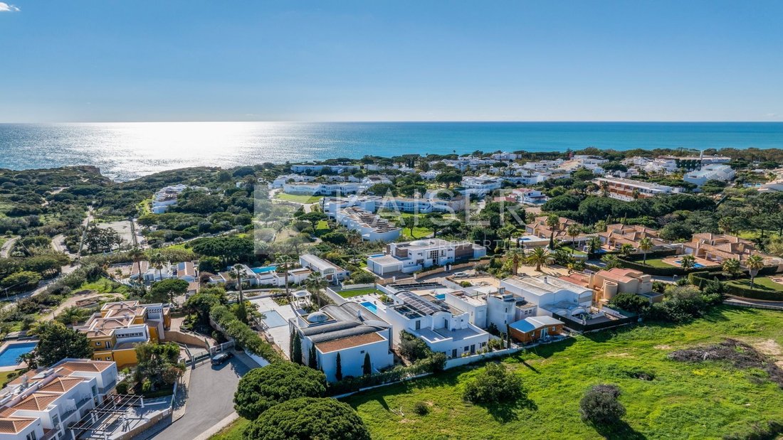 Villa in Praia dos Pescadores, Olhos de Agua, Portugal 2 - 16900329