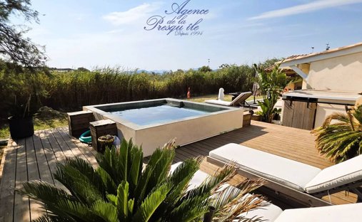 Haus in Hyères, Provence-Alpes-Côte d'Azur, Frankreich 1