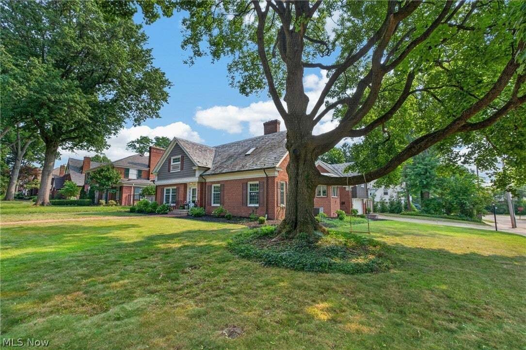 House in Akron, Ohio, United States 2 - 18606040