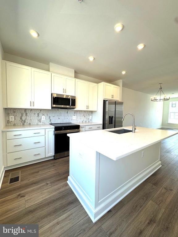 Townhouse in Woodbridge, Virginia, United States 4 - 18605858