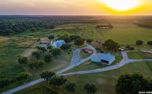 Farm Ranch in Saint Hedwig, Texas, United States 1