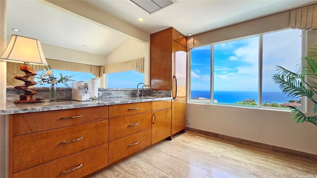 House in Honolulu, Hawaii, United States 4 - 18606453