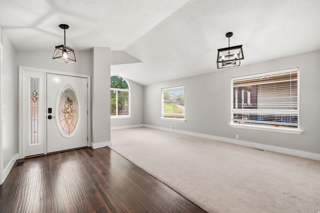 House in Sandy, Utah, United States 3 - 18605965