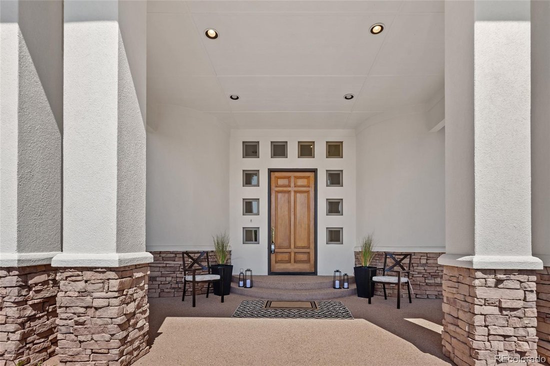 House in Littleton, Colorado, United States 2 - 18606303