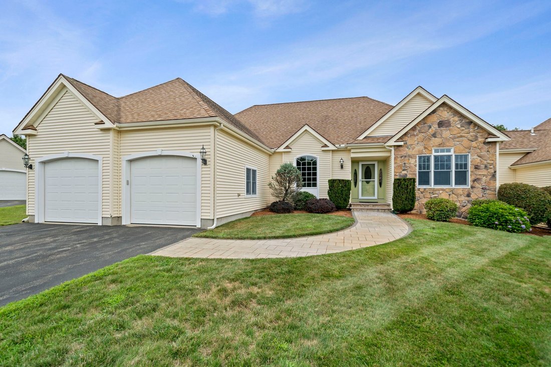 Townhouse in Braintree, Massachusetts, United States 2 - 18606150