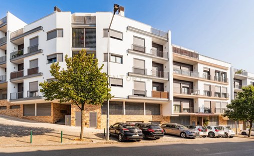 Apartment in Charneca de Caparica e Sobreda, Setubal, Portugal 1