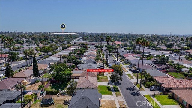 Carson, California, United States 5 - 18606098