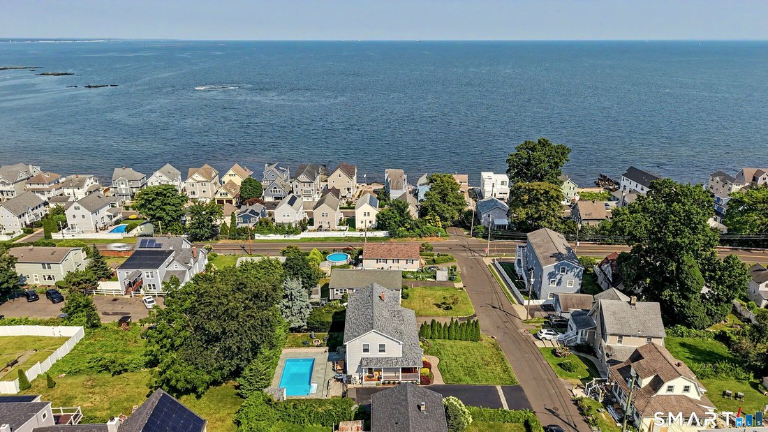 House in Milford, Connecticut, United States 2 - 18606473