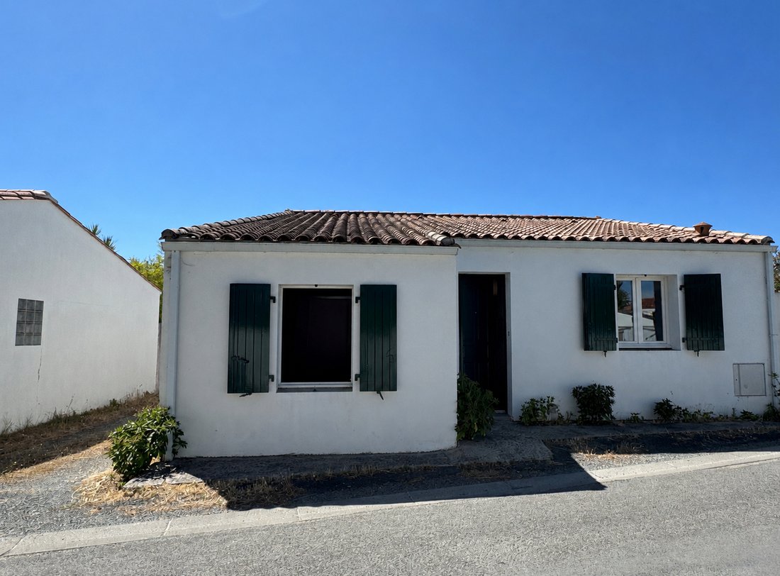 House in La Couarde-sur-Mer, Nouvelle-Aquitaine, France 1 - 18600371