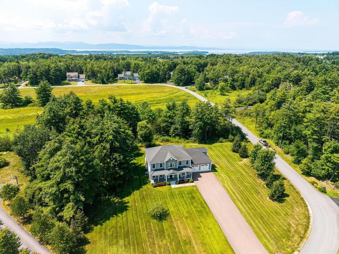 House in Shelburne, Vermont, United States 3 - 18606537