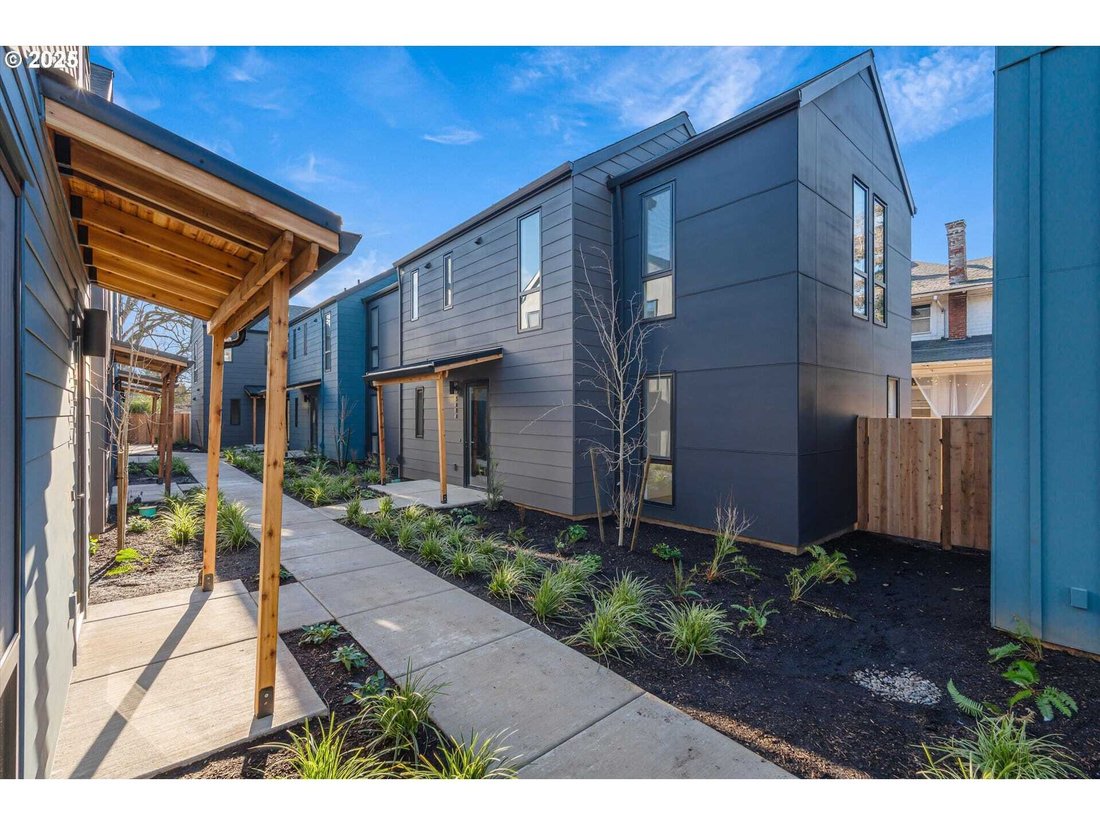 House in Portland, Oregon, United States 2 - 18605267