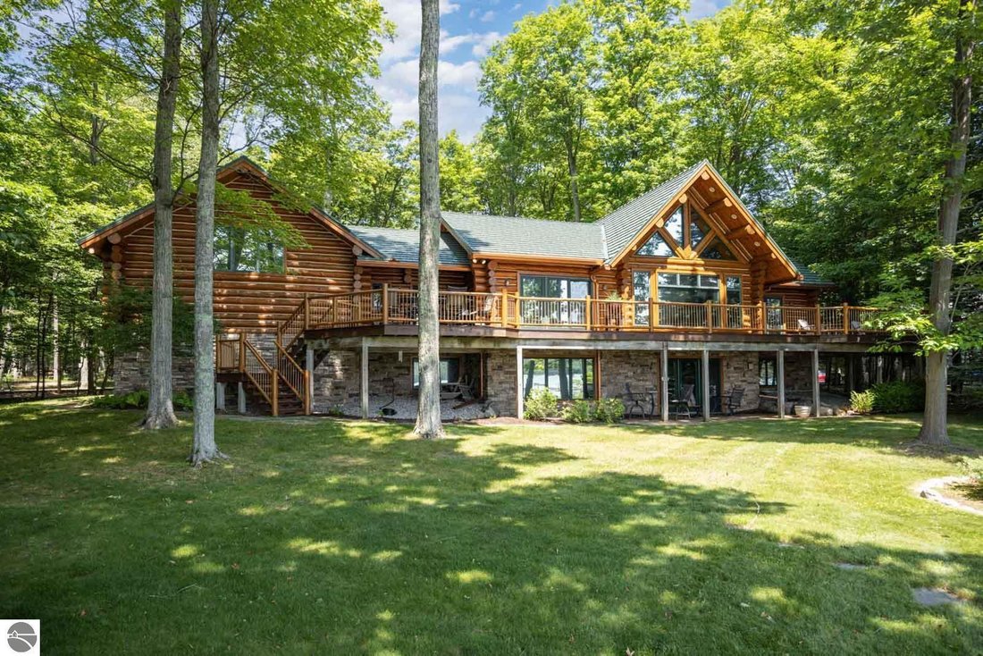 House in Cedar, Michigan, United States 2 - 18606567