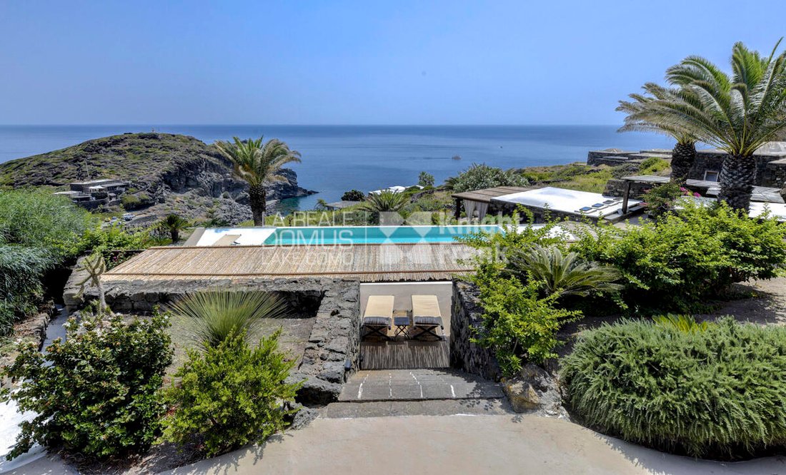 Villa in Pantelleria, Sicily, Italy 2 - 18606673