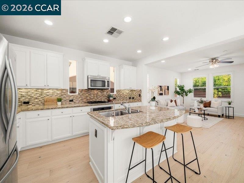 House in San Ramon, California, United States 1 - 18606904