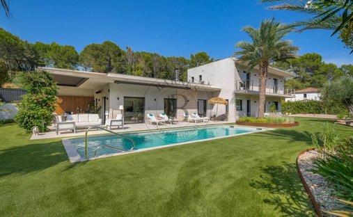 Villa in Mougins, Provence-Alpes-Côte d'Azur, France 1
