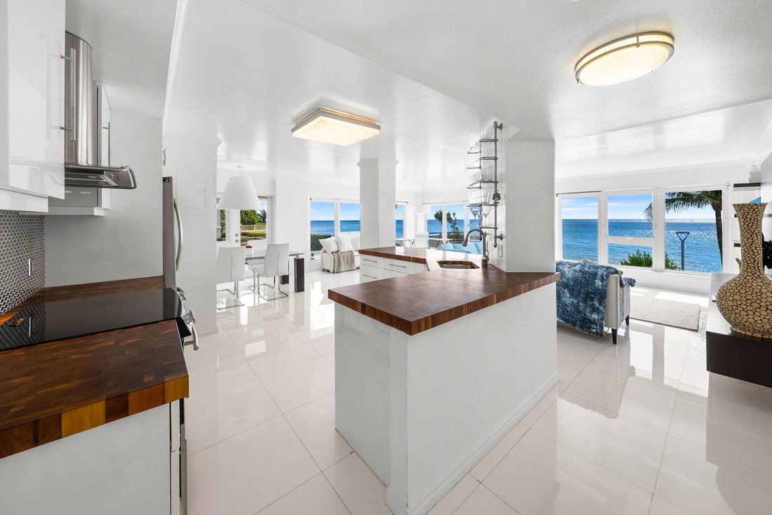 Condo in Boca Raton, Florida, United States 1 - 18606910