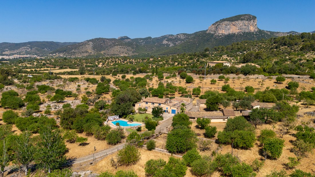 Estate in Alaro, Balearic Islands, Spain 3 - 18607263