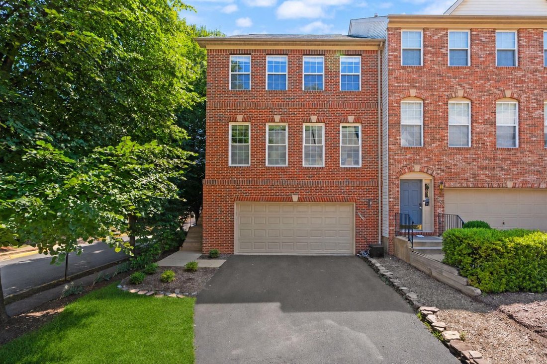 Townhouse in Fairfax, Virginia, United States 1 - 18530418