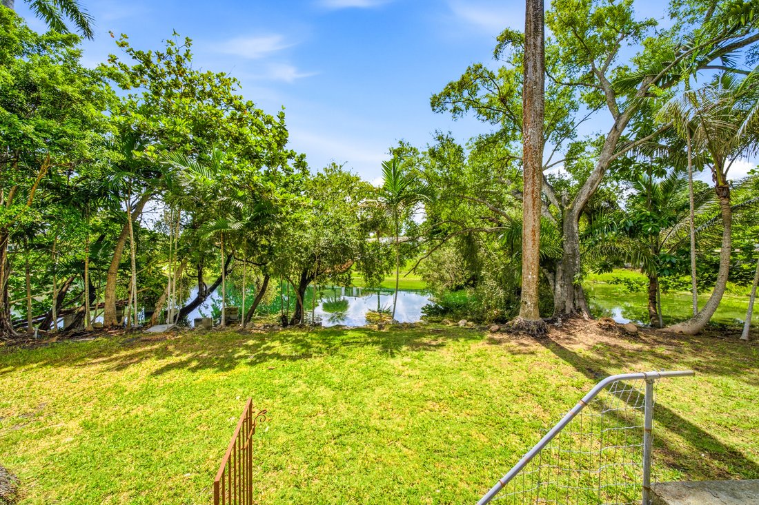 House in Miami, Florida, United States 5 - 18607071
