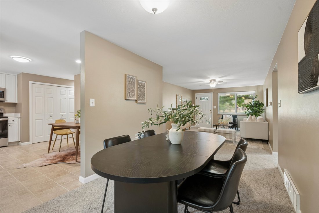 Apartment in Wheat Ridge, Colorado, United States 5 - 18607347