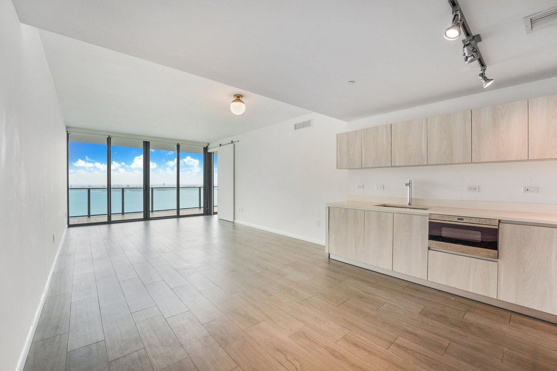 Condo in Miami, Florida, United States 3 - 18607354