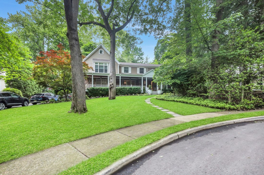 Englewood, New Jersey, United States 3 - 18062422