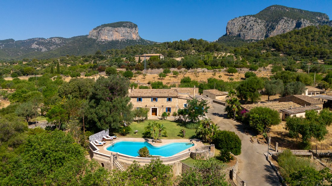 Estate in Alaro, Balearic Islands, Spain 1 - 18607263