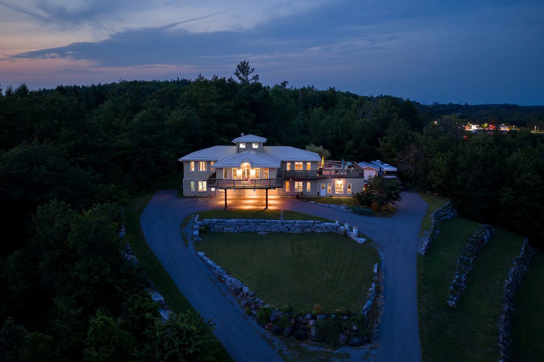 House in Norwood, Ontario, Canada 4 - 16570625