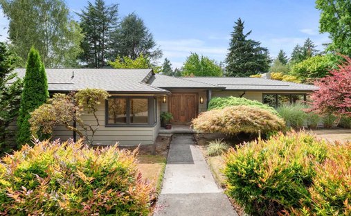 House in Cedar Hills, Oregon, United States 1