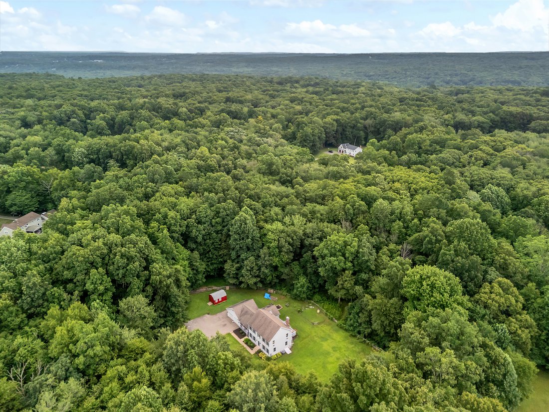 House in Colchester, Connecticut, United States 2 - 18607283
