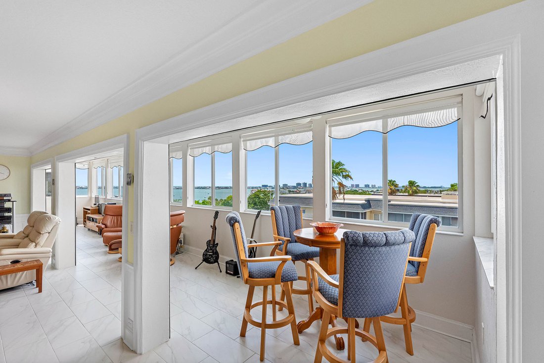 Condo in Largo, Florida, United States 5 - 18607096