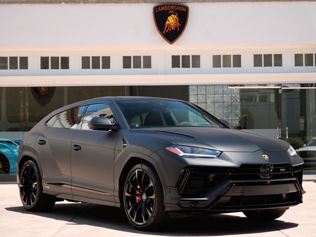 Suv in Beverly Hills, CA, United States 1 - 18606925