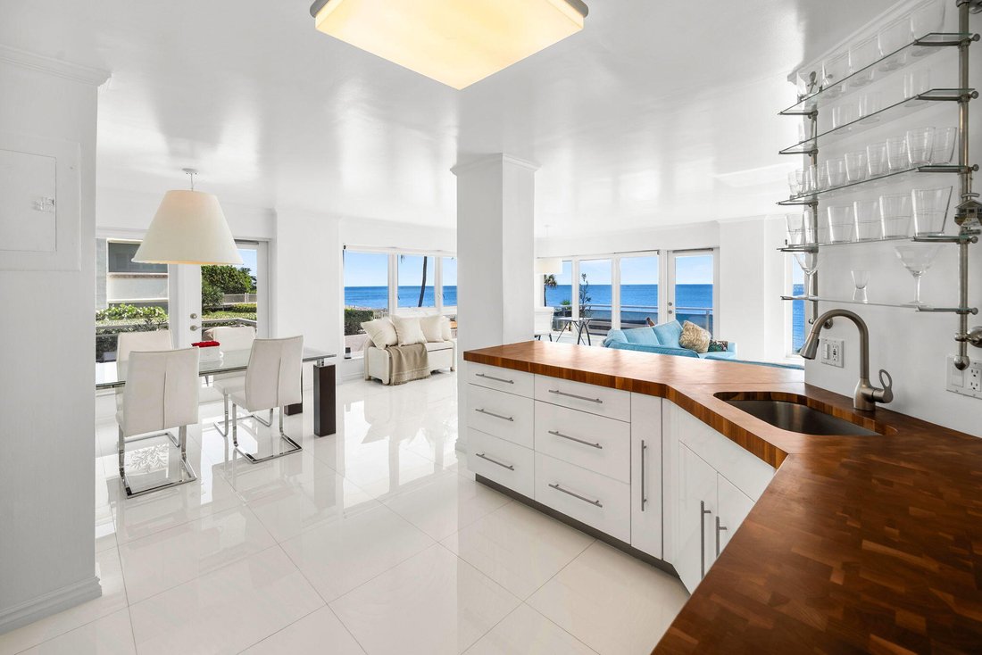 Condo in Boca Raton, Florida, United States 3 - 18606910