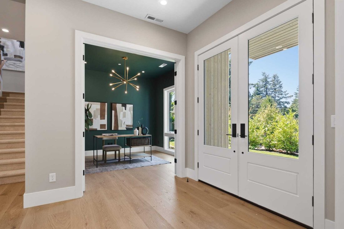 House in Lake Oswego, Oregon, United States 3 - 18607374