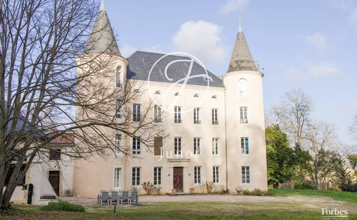 Schloss in Villefranche-de-Lauragais, Okzitanien, Frankreich 1