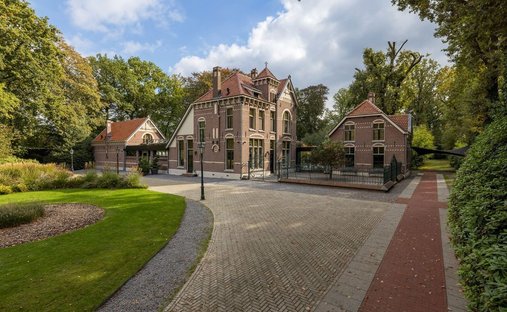 Villa in Eindhoven, Nordbrabant, Niederlande 1