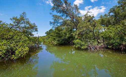Land in Siesta Key, Florida, United States 1