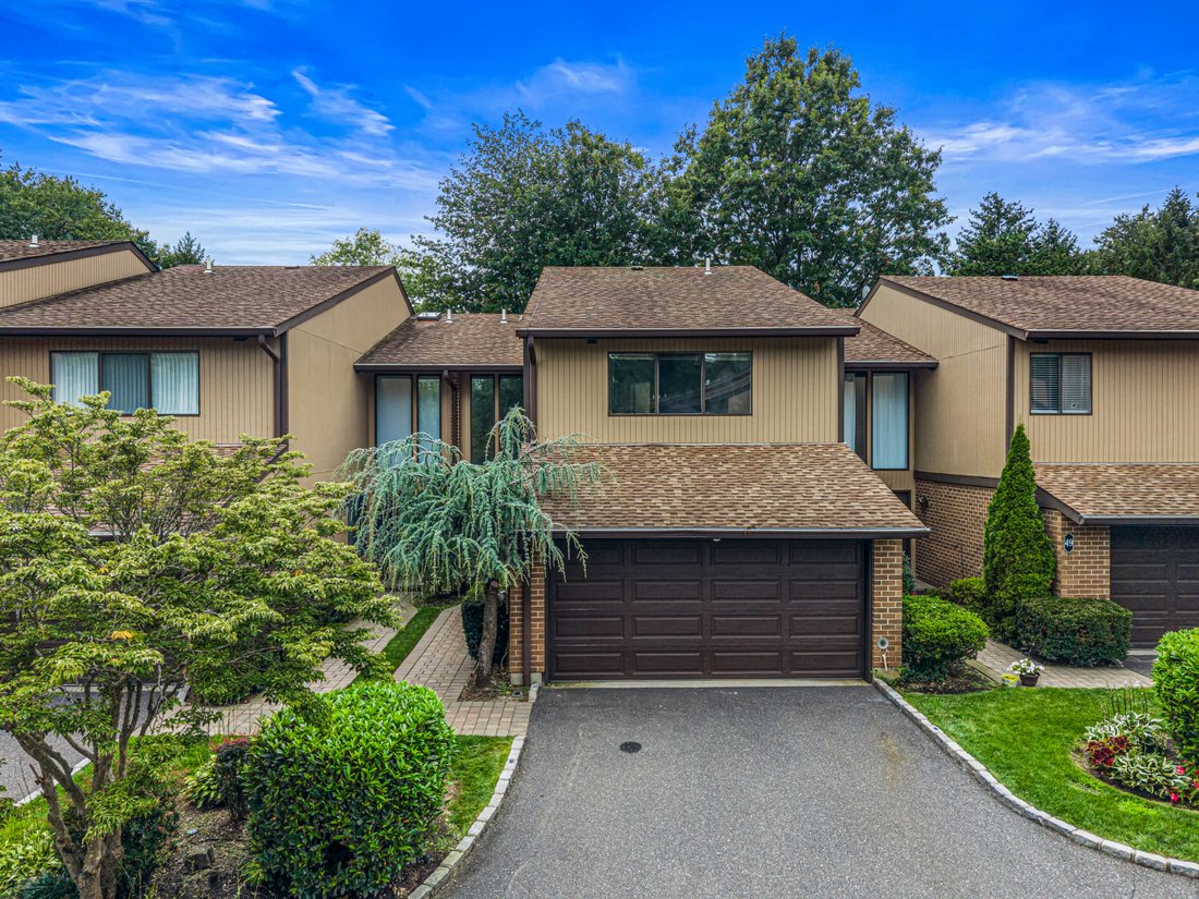 Condo in Roslyn, New York, United States 1 - 18607073