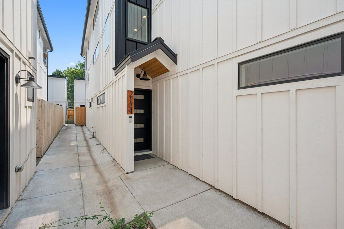 House in Denver, Colorado, United States 2 - 18607840