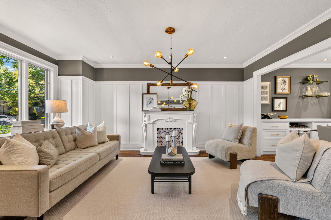 House in Toronto, Ontario, Canada 5 - 18607160