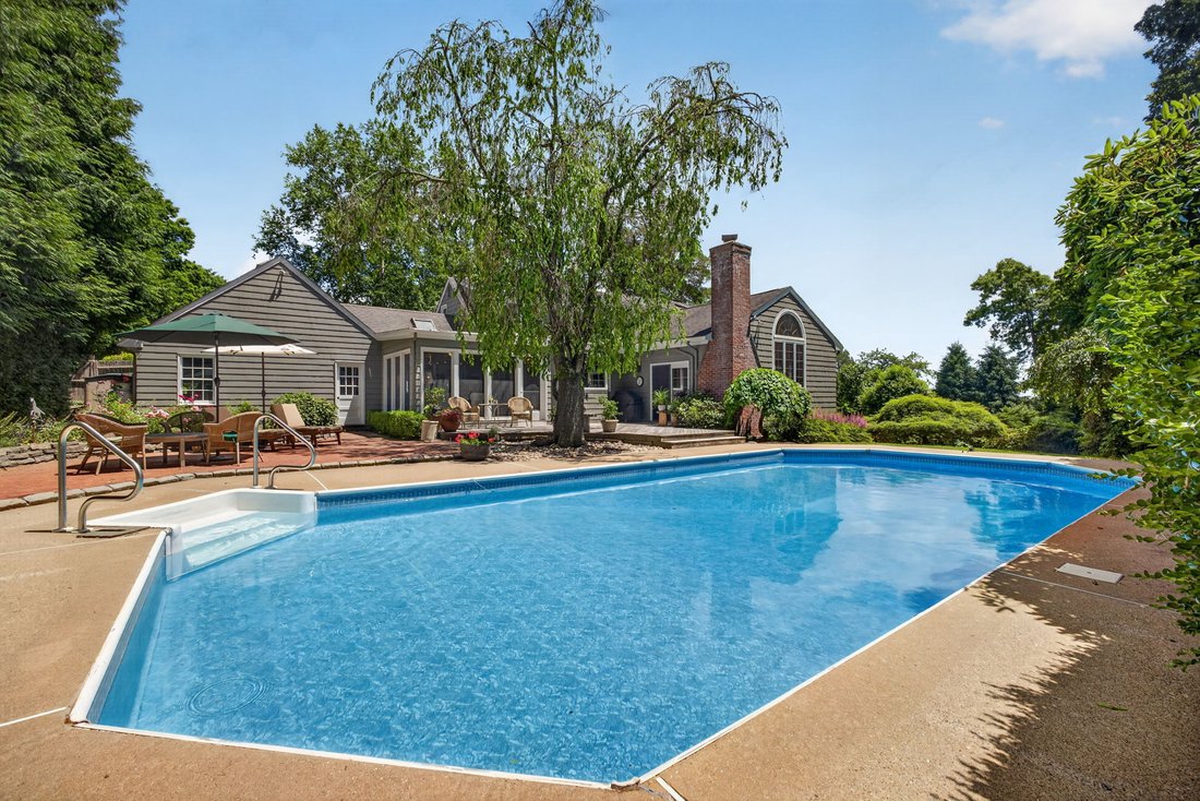 House in Groton, Connecticut, United States 2 - 18607331